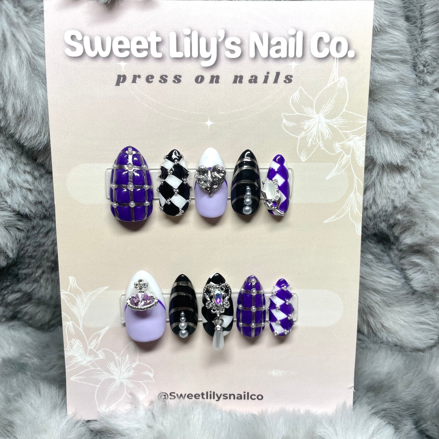 Lilac Checker Set